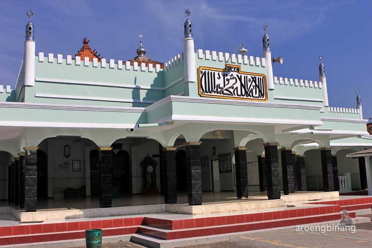 masjid wali jepang kudus