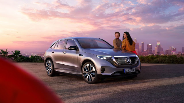 Mercedes Just Unveils Its First All-Electric SUV Mercedes Just Unveils Its First All-Electric SUV
