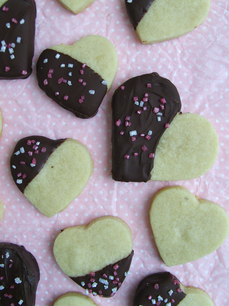 Chocolate Dipped Heart Sablés Cookies easy valentines day cookies
