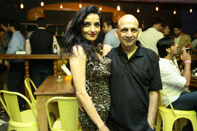 (L-R) Tanya Kapoor, Yasheel Jain (L-R) Tanya Kapoor, Yasheel Jain