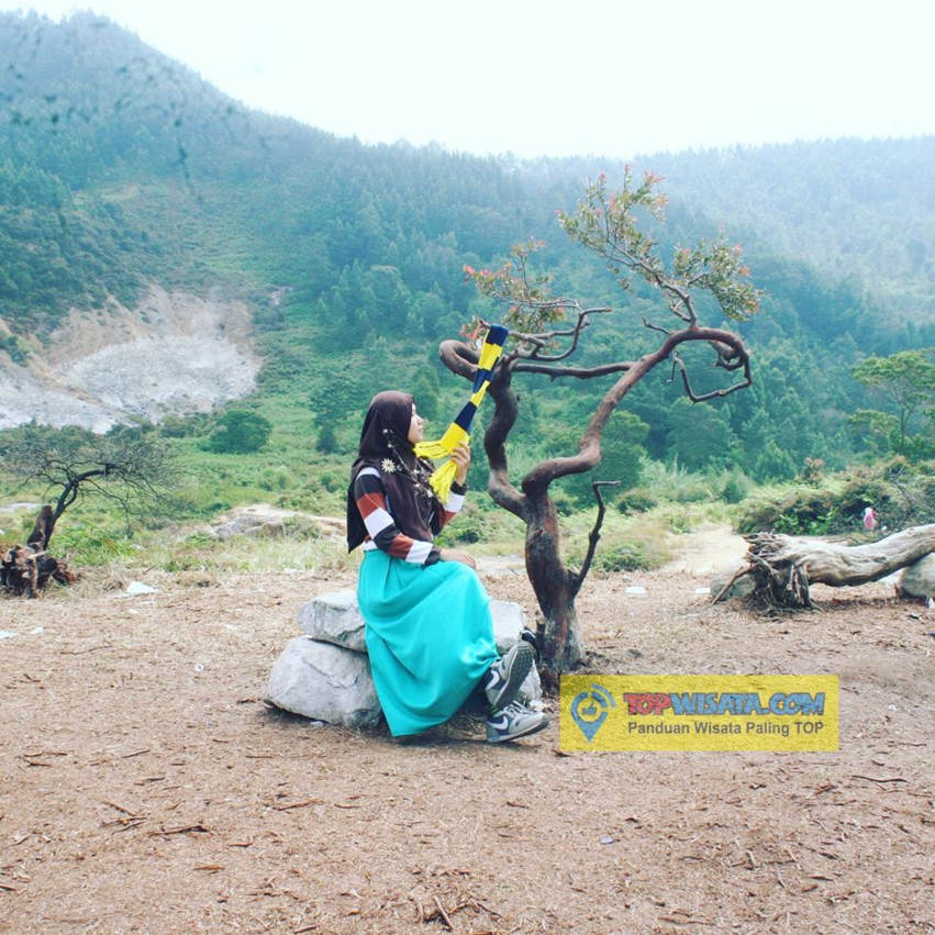 Kawah Sikidang - Catatan Liburan Arie Poenya Ke Wisata Alami Dataran Tinggi Dieng Kawah Sikidang - Catatan Liburan Arie Poenya Ke Wisata Alami Dataran Tinggi Dieng