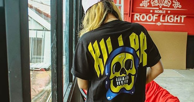 Kumpulan Foto Model Cantik Kaos Distro Friday Killer Original (300