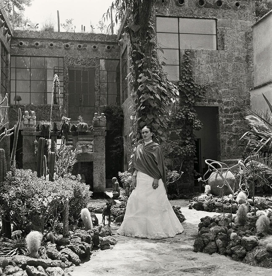 15 Rare Beautiful Pictures Of Frida Kahlo