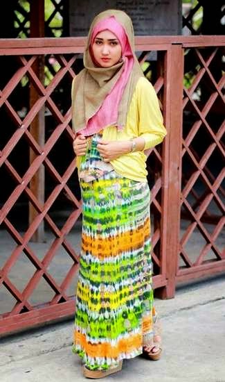 Contoh Desain Baju Muslim Batik Dian Pelangi 2015 Contoh Desain Baju Muslim Batik Dian Pelangi 2015