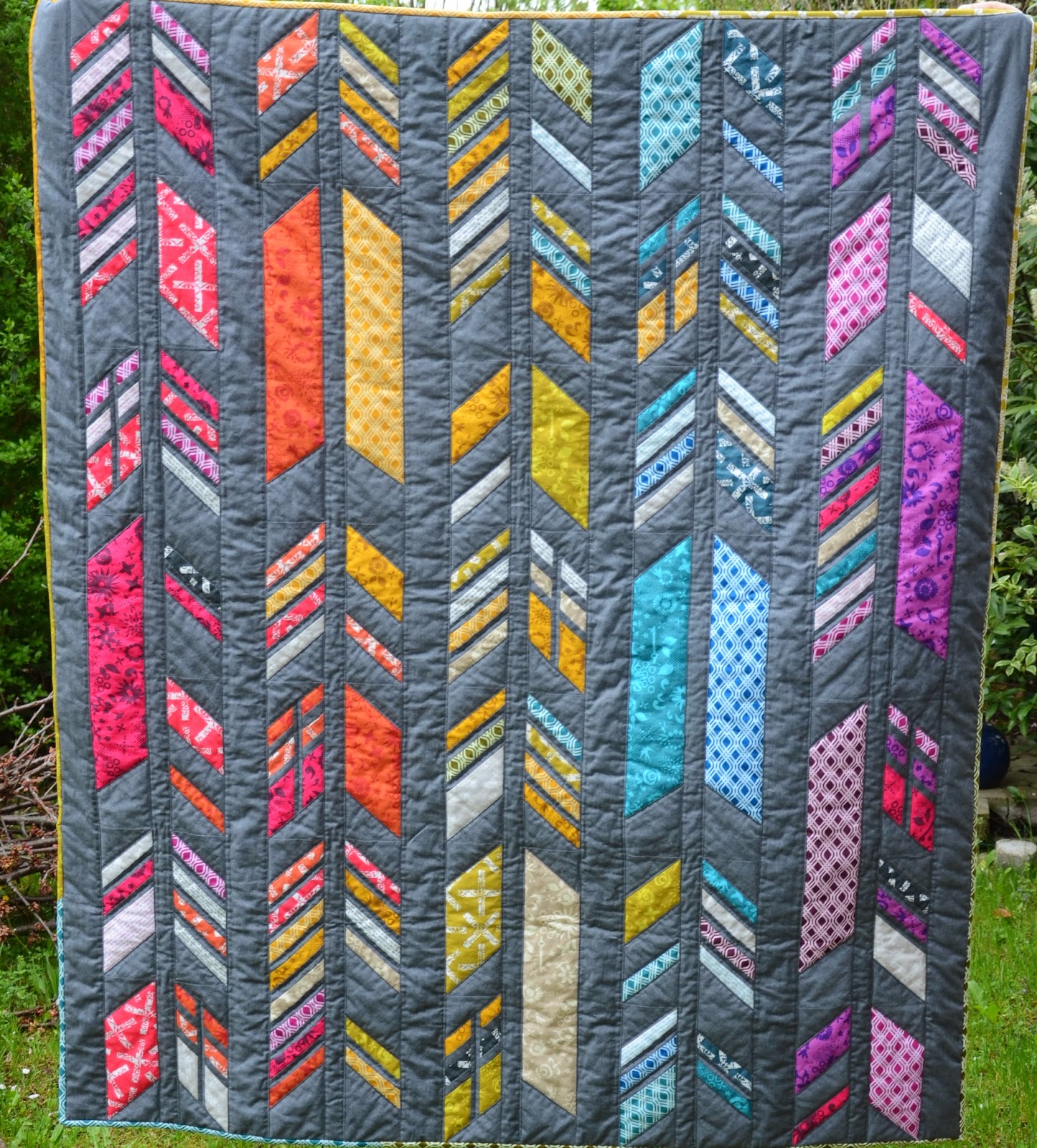 Hohenbrunner Quilterin Feathers Quilt