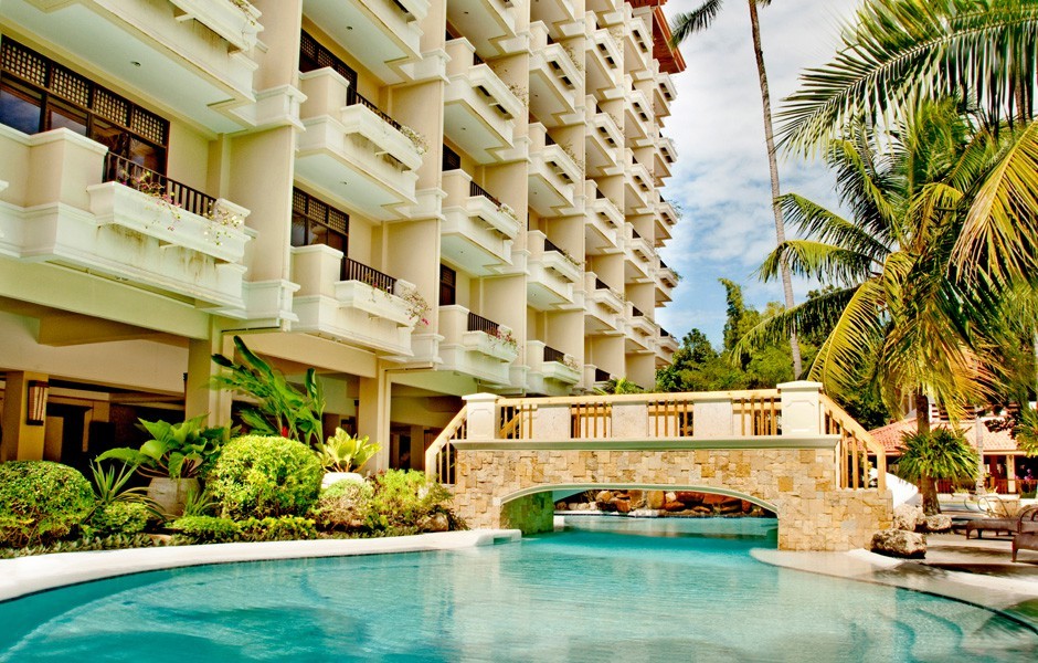 Tropic on the Beach Hotel фото. Tropical Beach Hotel. Филиппины реальные фото отели.