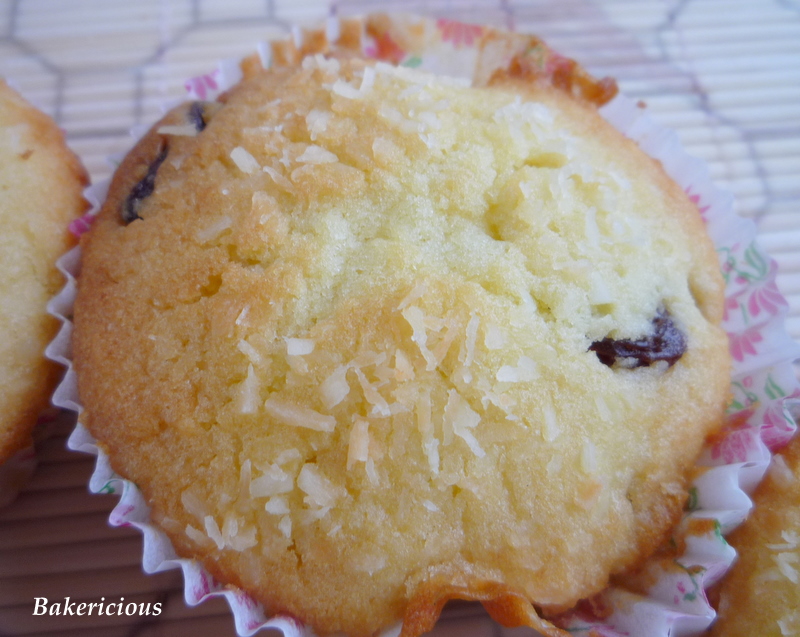 Bakericious: Coconut Cupcake