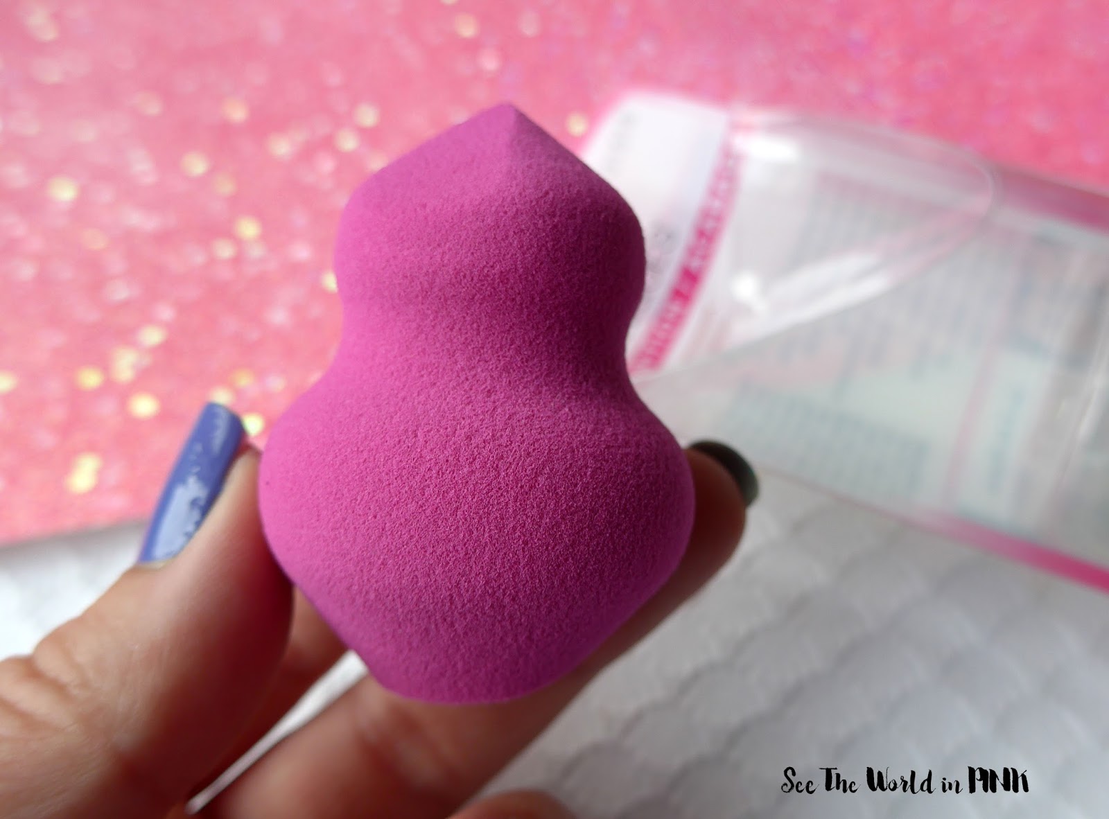 Real Techniques Miracle Sculpting Sponge (Finish) - Review and Demonstration 