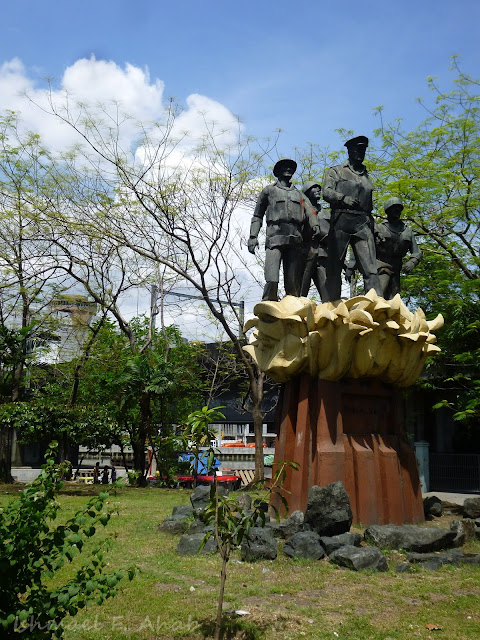 Statue of General Douglas MacArthur, Manila