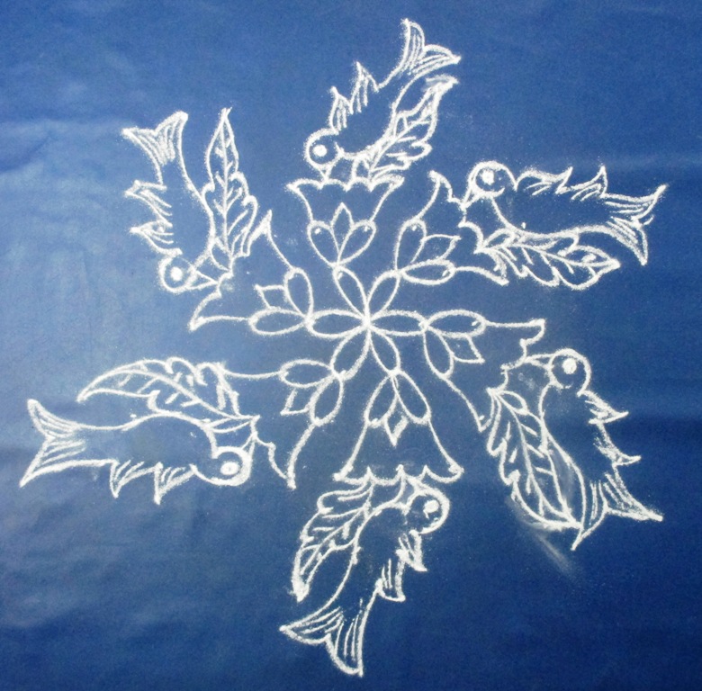 Flower & bird kolam with dots