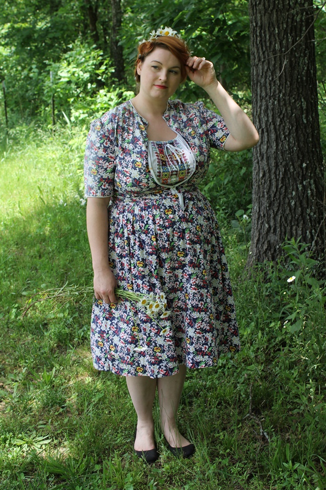 1950s plus size peasant dress
