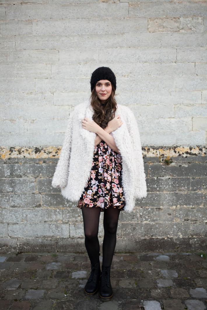 Outfit: fluffy coat, floral dress and Dr. Martens - THE STYLING DUTCHMAN.