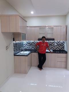 Gambar kitchen set model L Gambar kitchen set murah model L jakarta