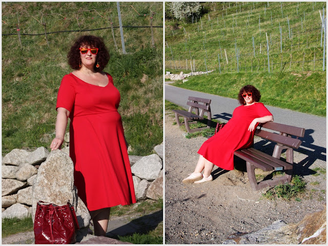 rotes Kleid, Plussize, Manon Baptiste, Ü50 Mode, Große Größen