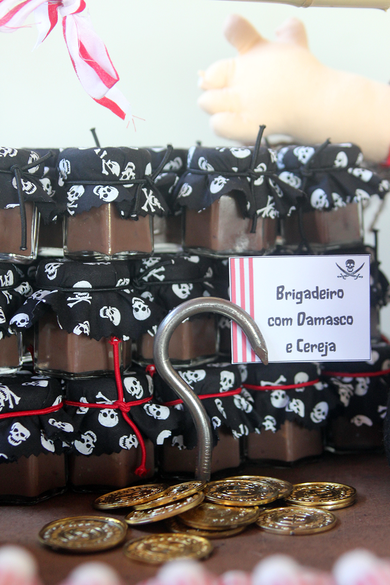 Mães e Festeiras Festa Pirata Comidas