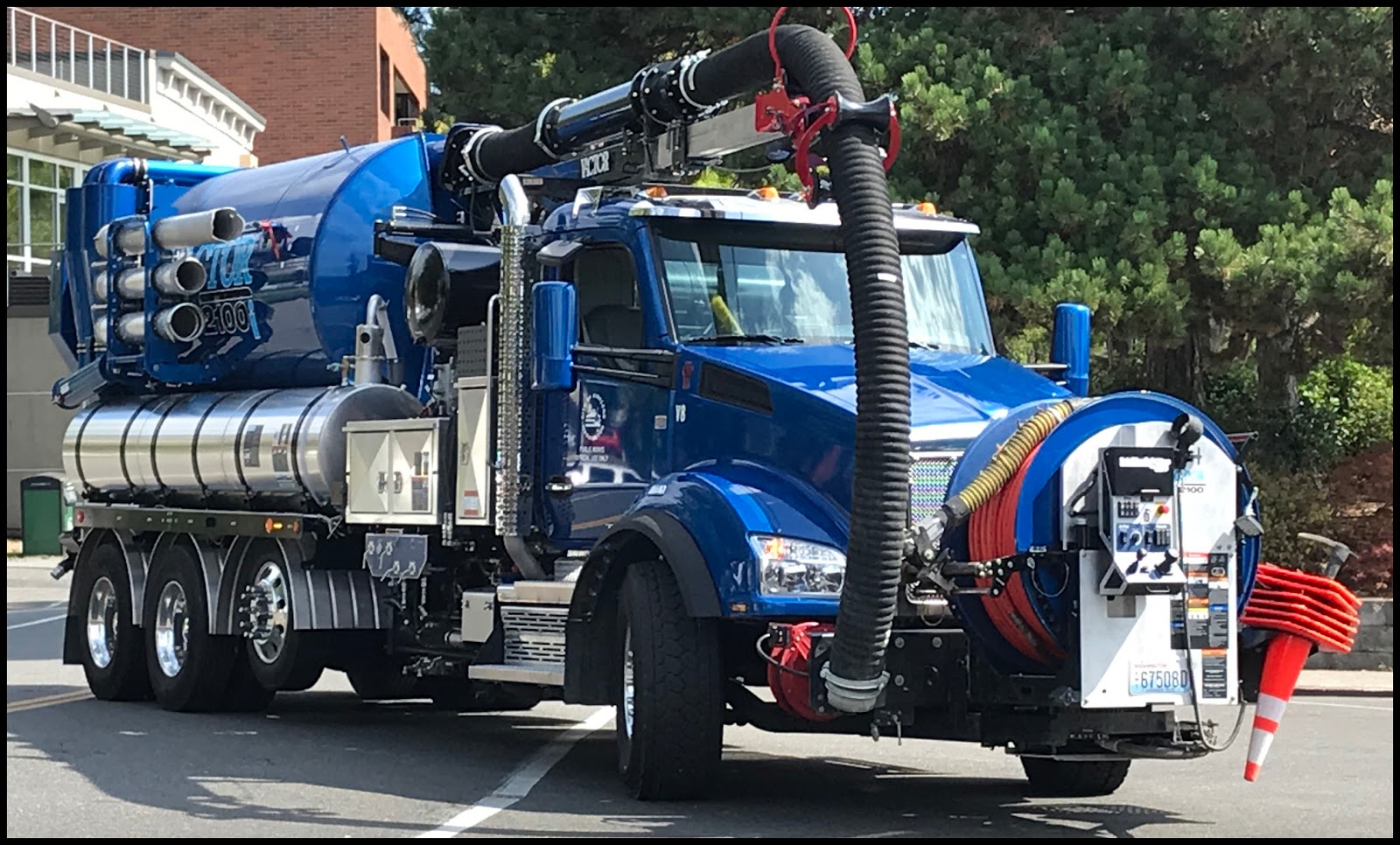 Blog City of Kirkland Relies on Kenworth T880 Vacuum