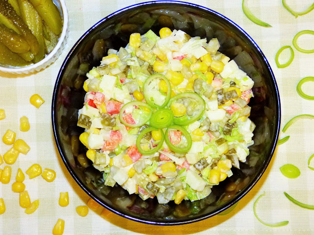 Sałatka z majonezem w różnych odsłonach 