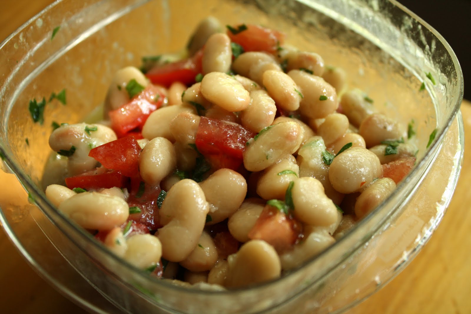 Artistic Eatables: Marinated White Beans with Tomatoes