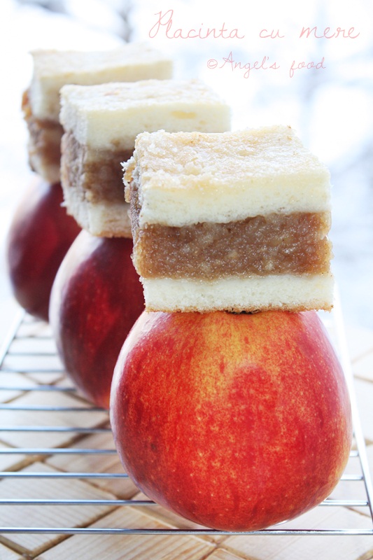 Placinta dospita cu mere