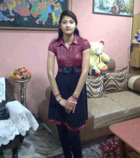 Indian school girl photo, real Indian school girl photo, Real Indian HD girl  Cute indian girls pic