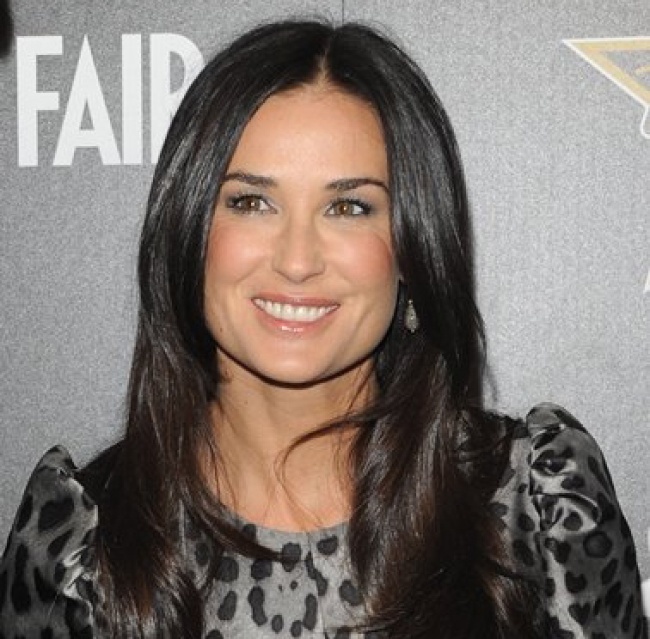 33 Stunning Demi Moore Hairstyles | Hairstylo