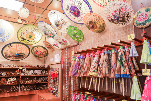 美濃原鄉緣紙傘文化村傳統油紙傘、紙傘彩繪陶器DIY、客家文物展