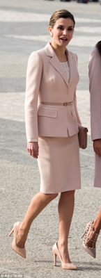Tailleur Felipe Varela / escarpins Lodi / pochette Magrit