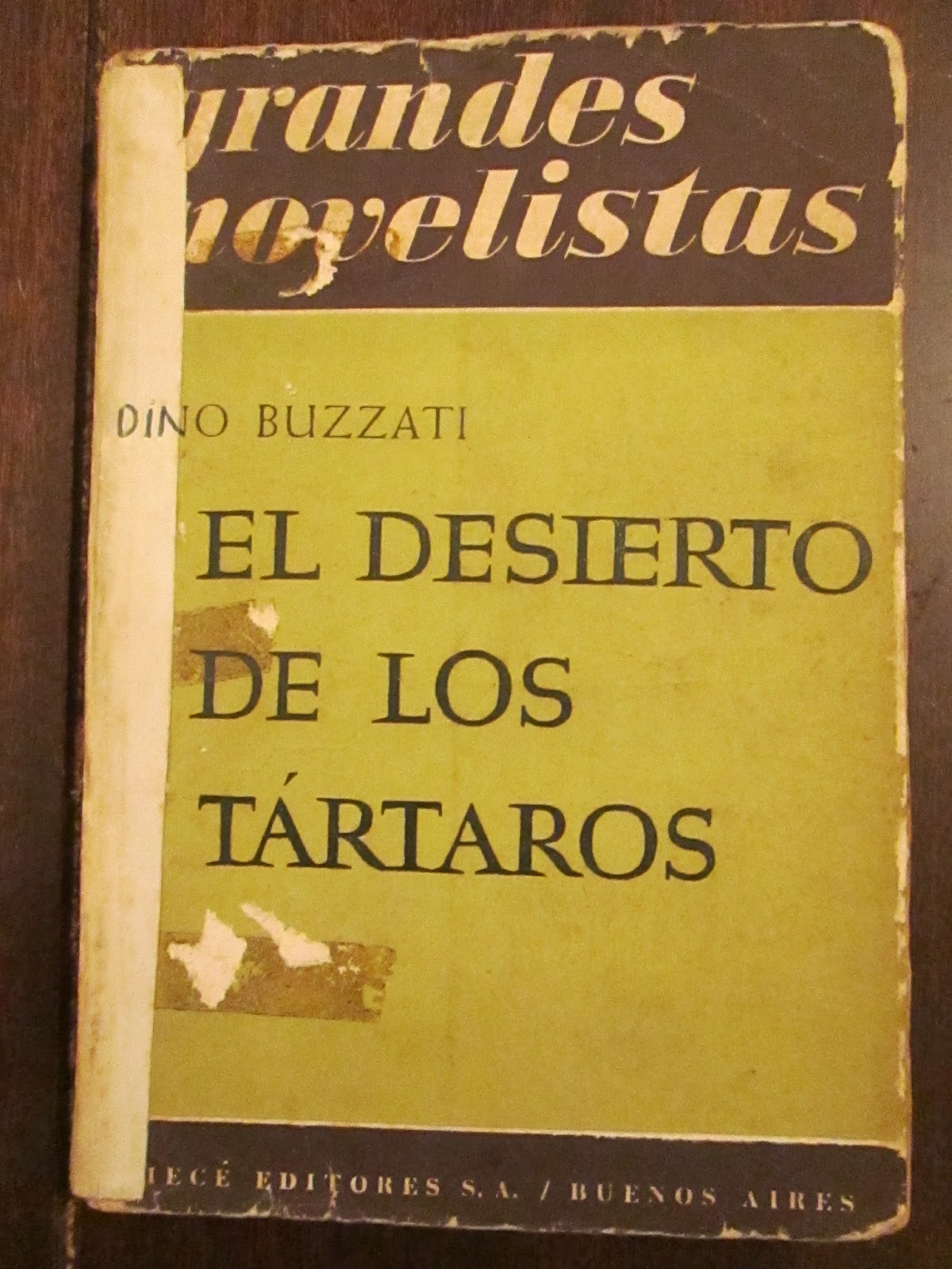 el desierto de los tartaros libro