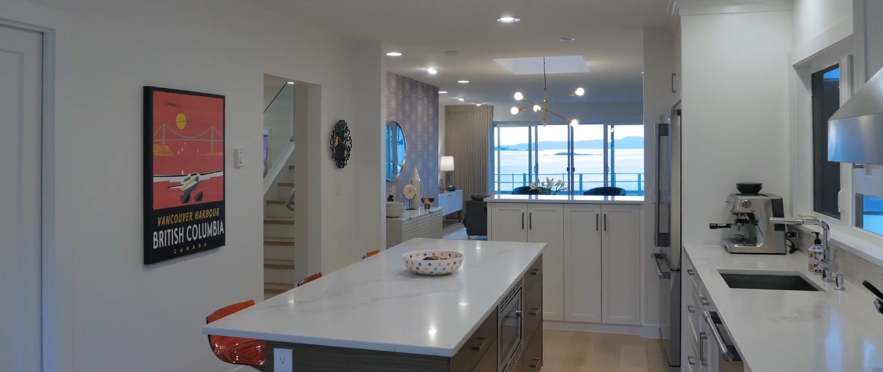 7 Photos vs. 1250 Beach Drive | South Oak Bay - High End Home & Interior Design Video Tour 7 Photos vs. 1250 Beach Drive | South Oak Bay - High End Home & Interior Design Video Tour