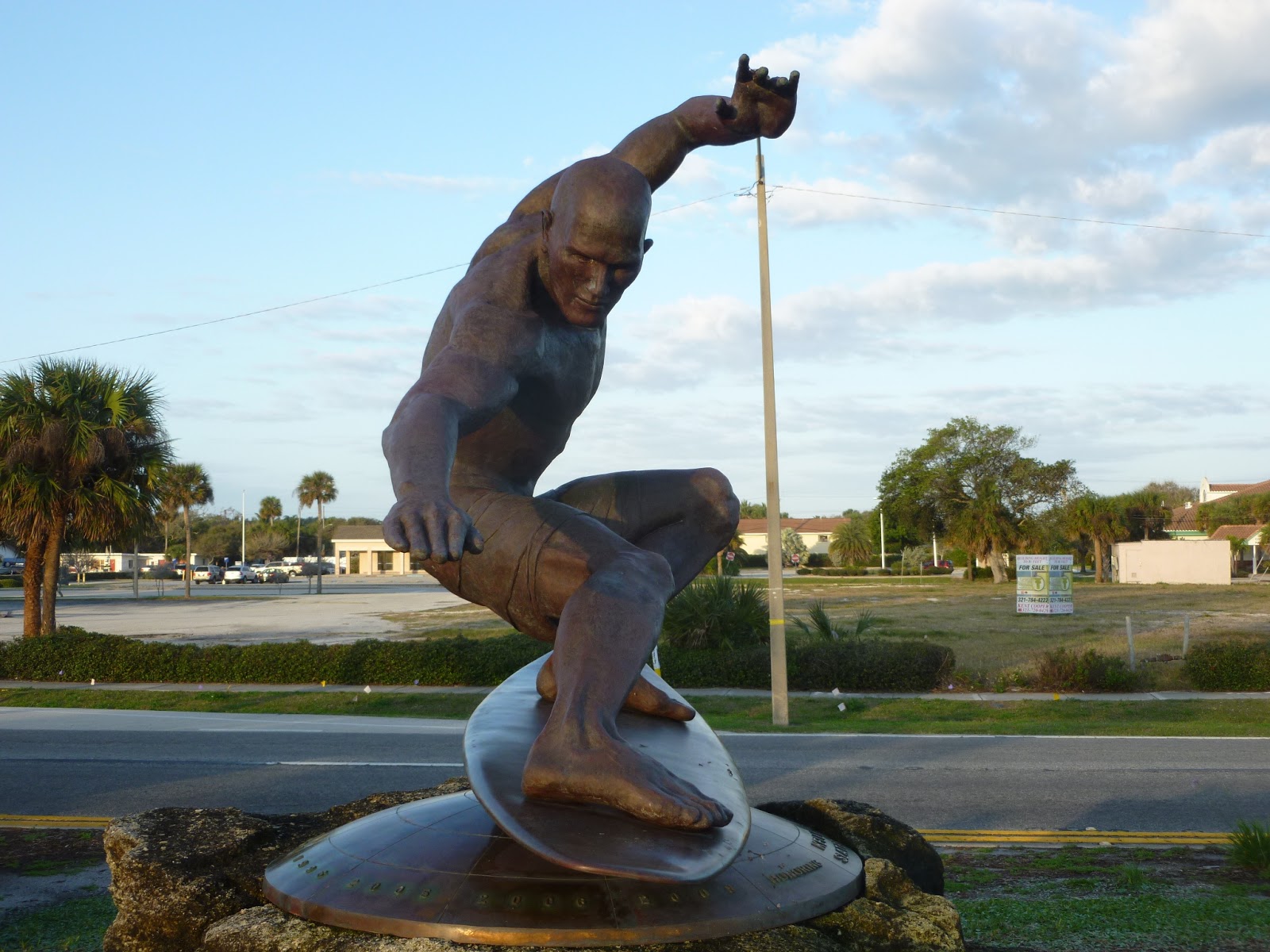 Photoops Living Statue Robert Kelly Slater Cocoa Beach, FL