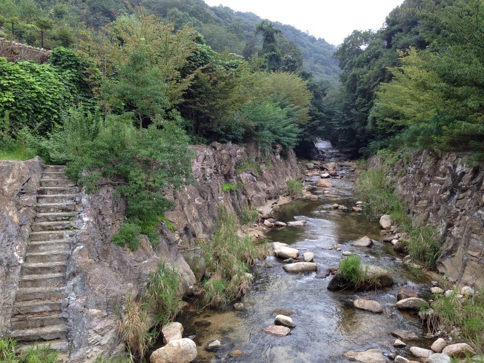 809/1000 仁川百合野町地すべり資料館の緑地(兵庫県西宮市)日本1000公園 809/1000 仁川百合野町地すべり資料館の緑地(兵庫県西宮市)日本1000公園