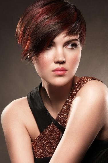 Short brunette hair with highlights