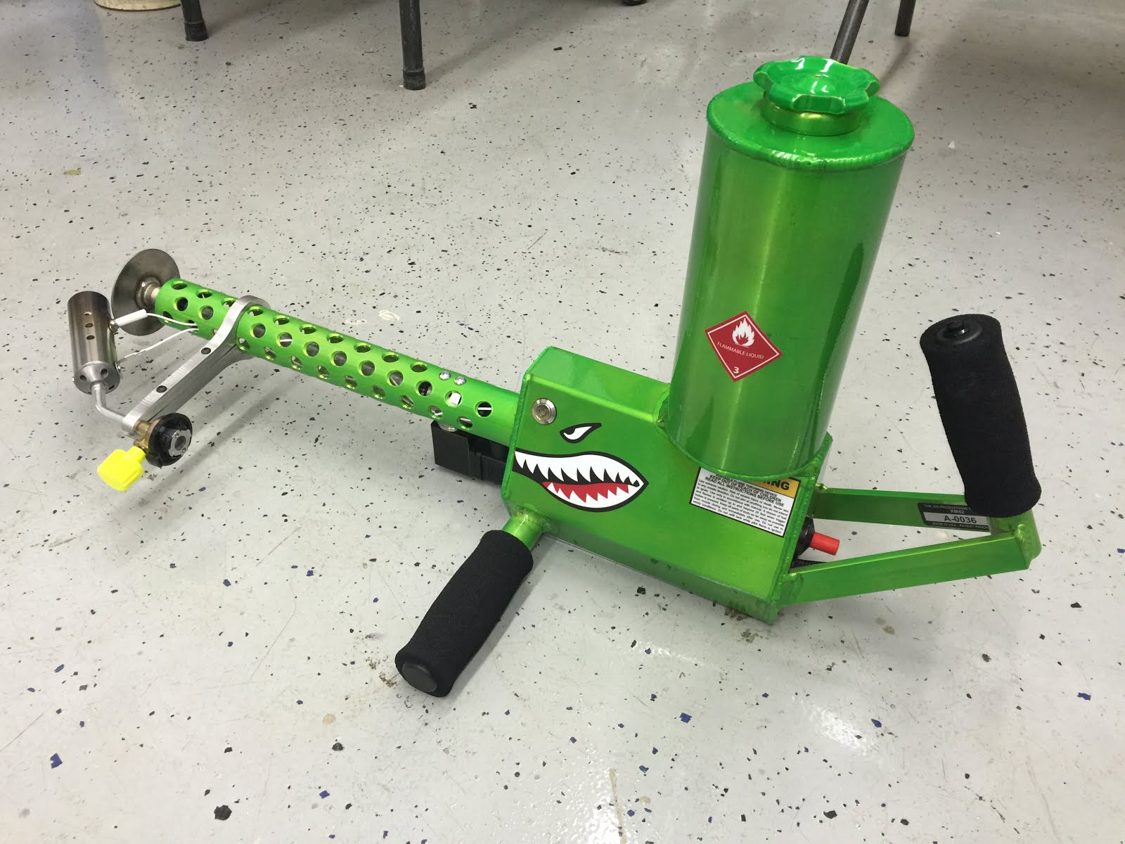 Bubba's Garage: Why own a Flamethrower? Because you can!