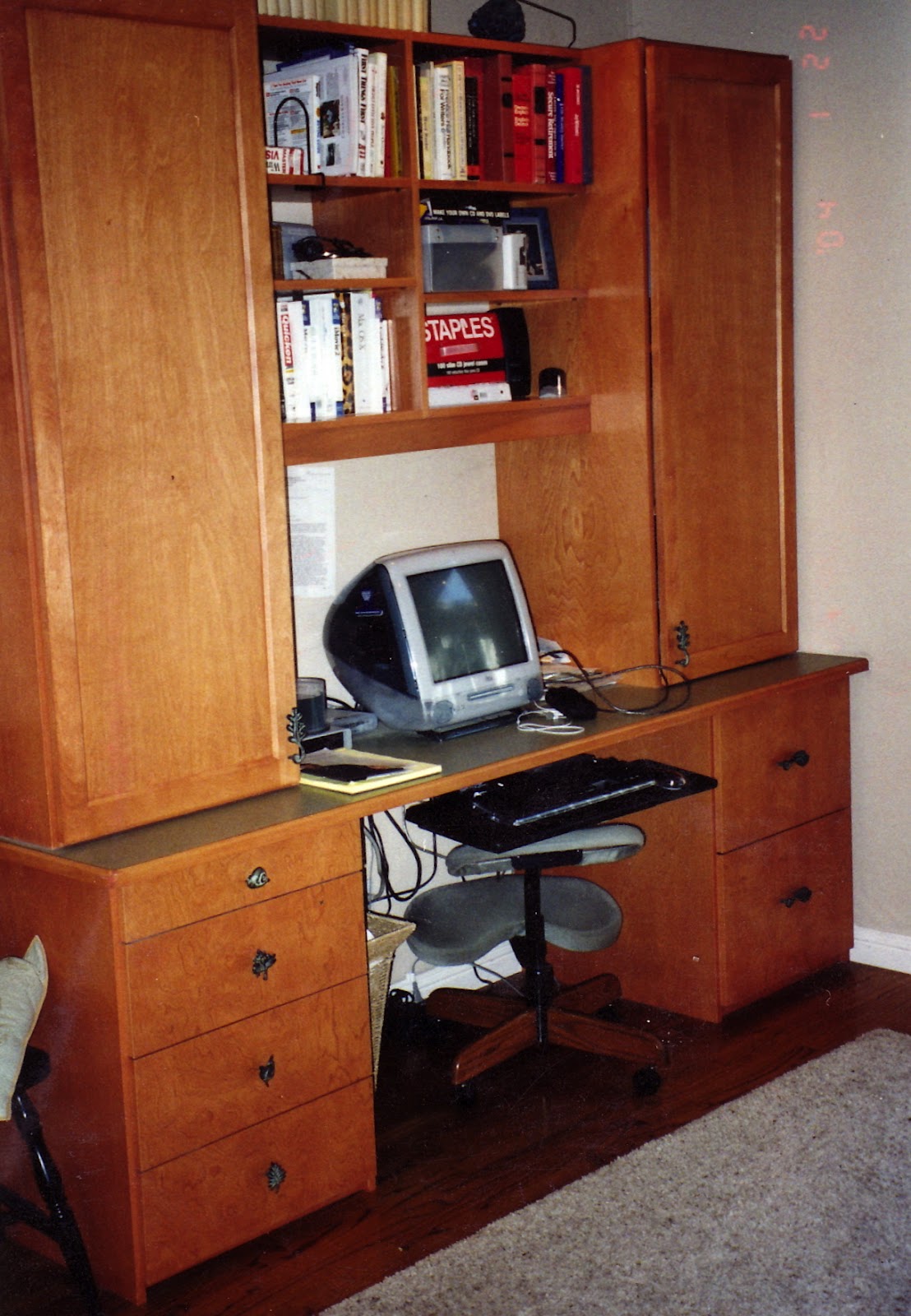 Malka In The Closet NAPA HOME OFFICE