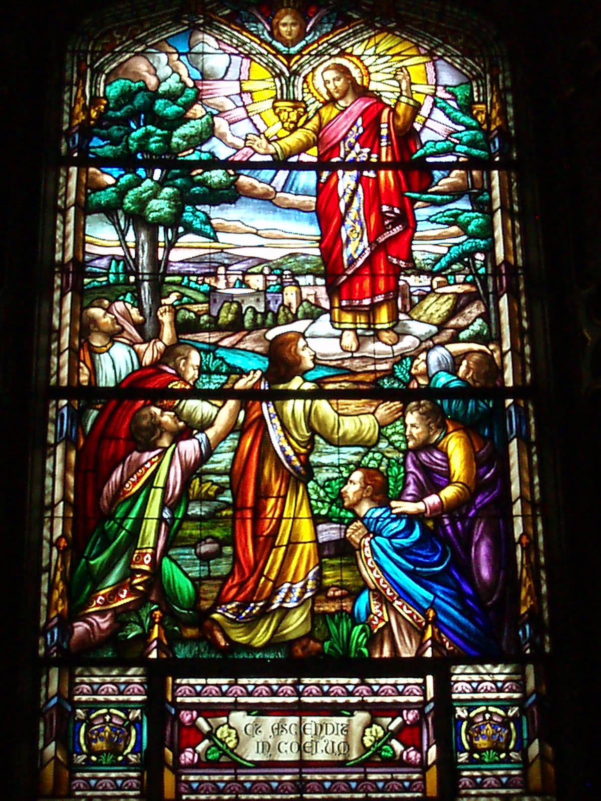 Catholic Art and Architecture: Stained Glass of Notre Dame Ottawa