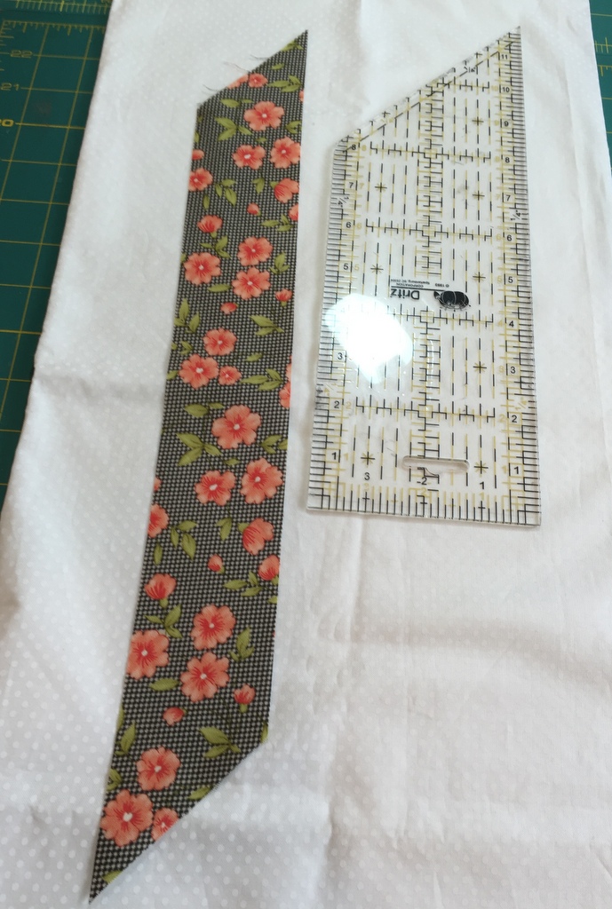 Stitching With 2 Strings Tutorial Bias Binding on a Scalloped Edge