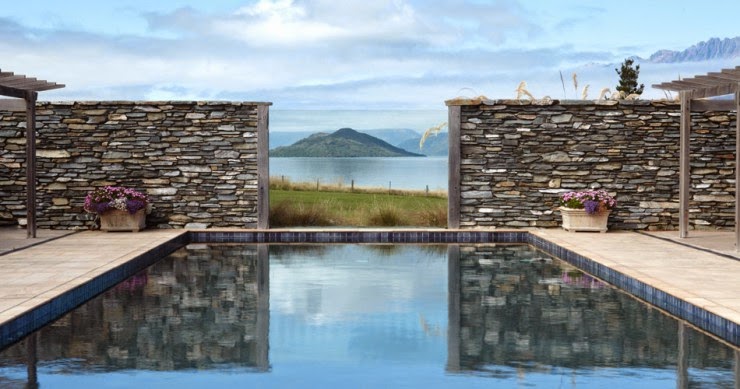 A Lovely Retreat in the Unspoiled Nature in Blanket Bay, New Zealand