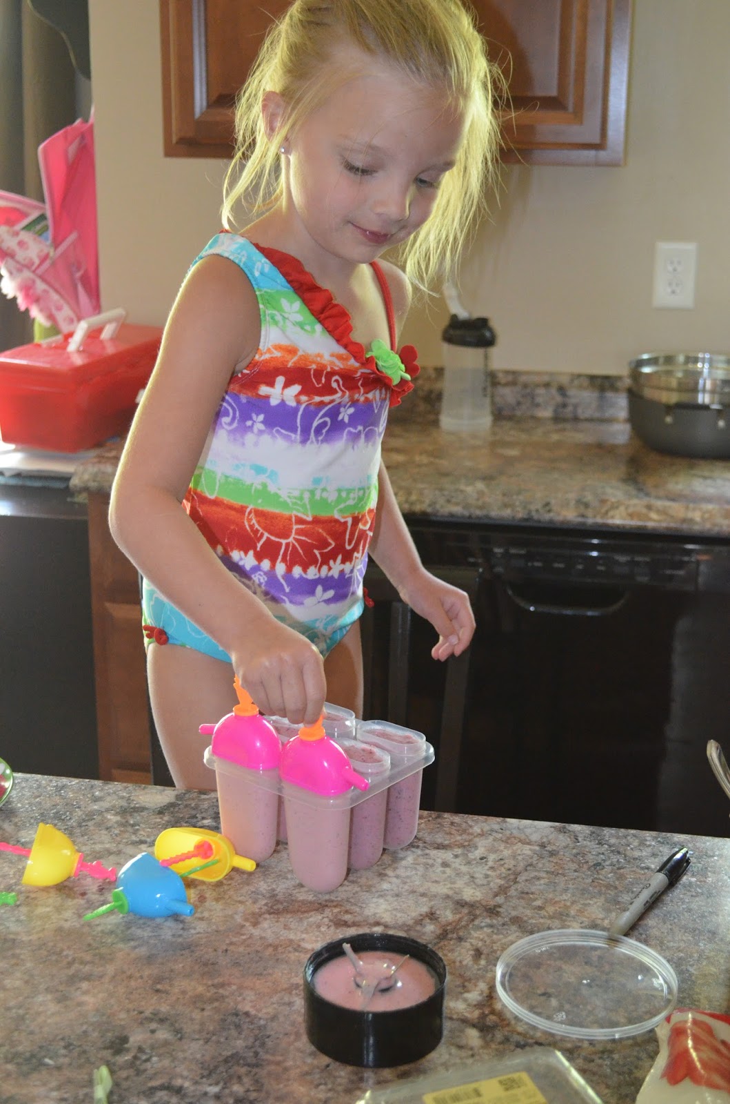 Stronger than the Average Mom Clean Yogurt Popsicles 21 Day Fix Approved