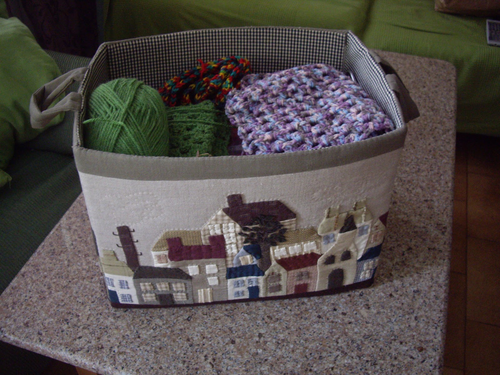 Patchwork, punts i nines: Cestas, costureros y crochet