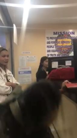 “Bobo, Walang Isip, Mahirap ,Patay Gutom at Kurakot!!!” - See How Bystanders Burned Out this Woman in a NBI Office “Bobo, Walang Isip, Mahirap ,Patay Gutom at Kurakot!!!” - See How Bystanders Burned Out this Woman in a NBI Office