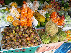 Fruit at Hua Thanon market