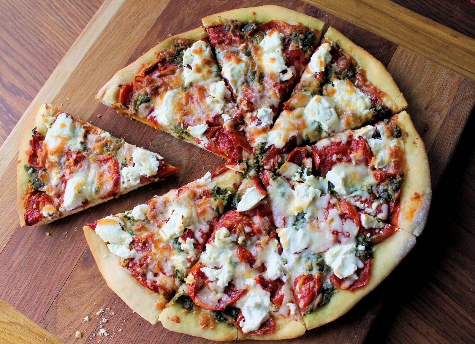 Доминос пицца пепперони. Пицца фары. Где в белгороде самая вкусная еда. Пицца тарт фламбе. Пицца белая сова.