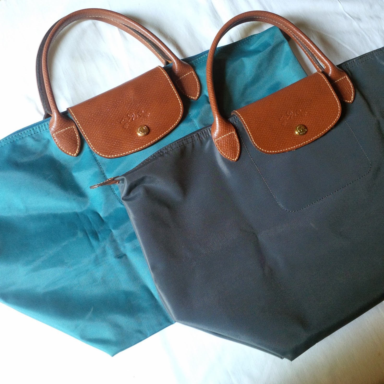 Bag Review : Longchamp Le Pliage Tote in Gunmetal + Links On How To Spot  The Fakes - Two Thousand Things