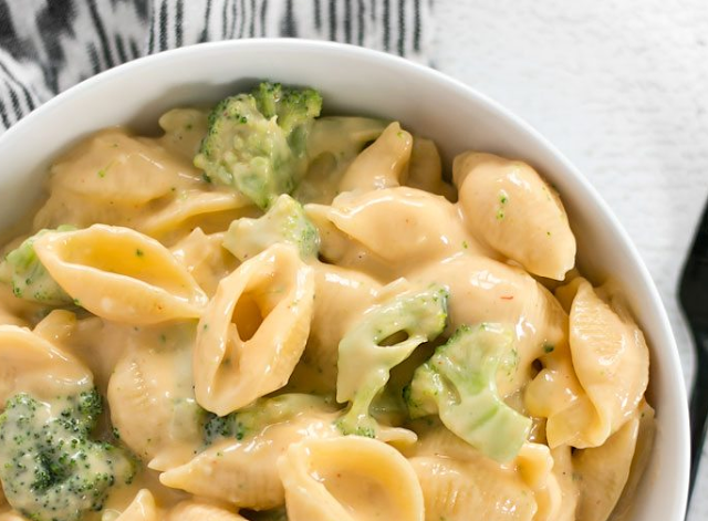 Homemade Broccoli Shells N’ Cheese