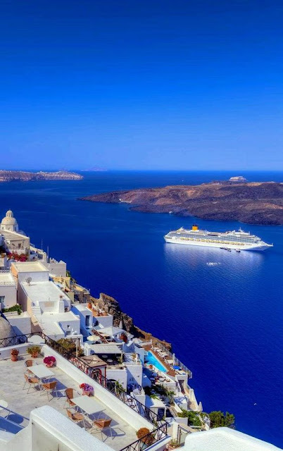 how to travel the world on a budget
