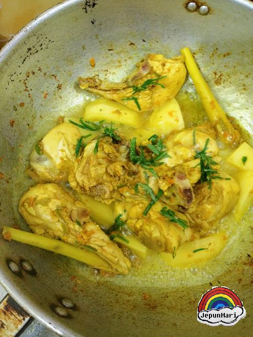 Masak ayam lemak kuning cili padi Masak ayam lemak kuning cili padi