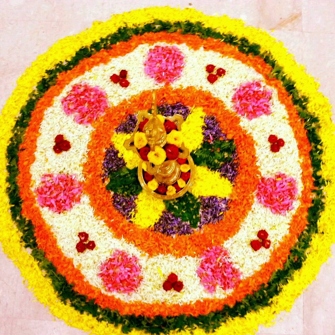 Manjula's Kundan Rangoli Flower Rangoli