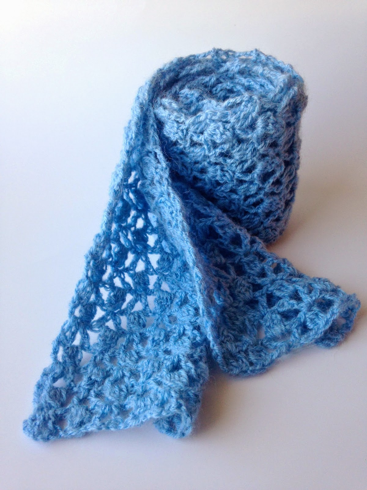 5 Little Monsters: Lace Cluster Scarf: A Free Crochet Pattern