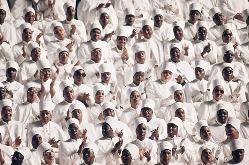 Vivid photos capture everyday life of Chicago s African American community in the 1970s - 43
