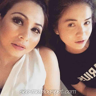 Foto Deswita Maharani dengan Elina Joerg Foto Deswita Maharani dengan Elina Joerg